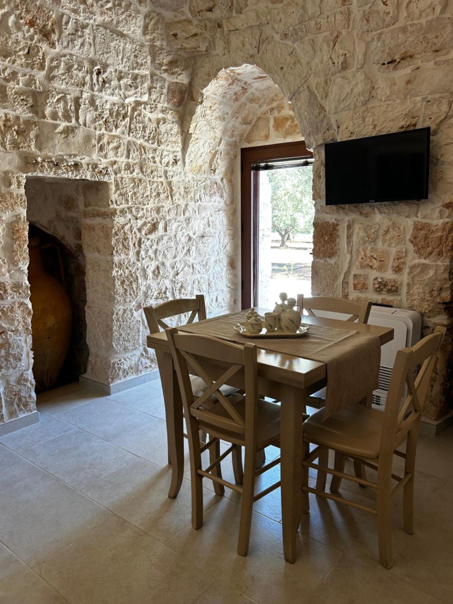 Bed and Breakfast Il Trullo Di Bina Pezze Di Greco Exterior foto